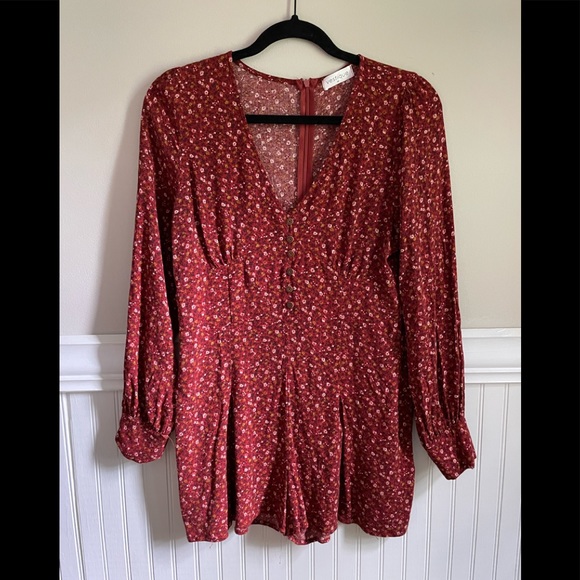 Vestique - Floral Long Sleeve Romper - size M - Picture 1 of 3